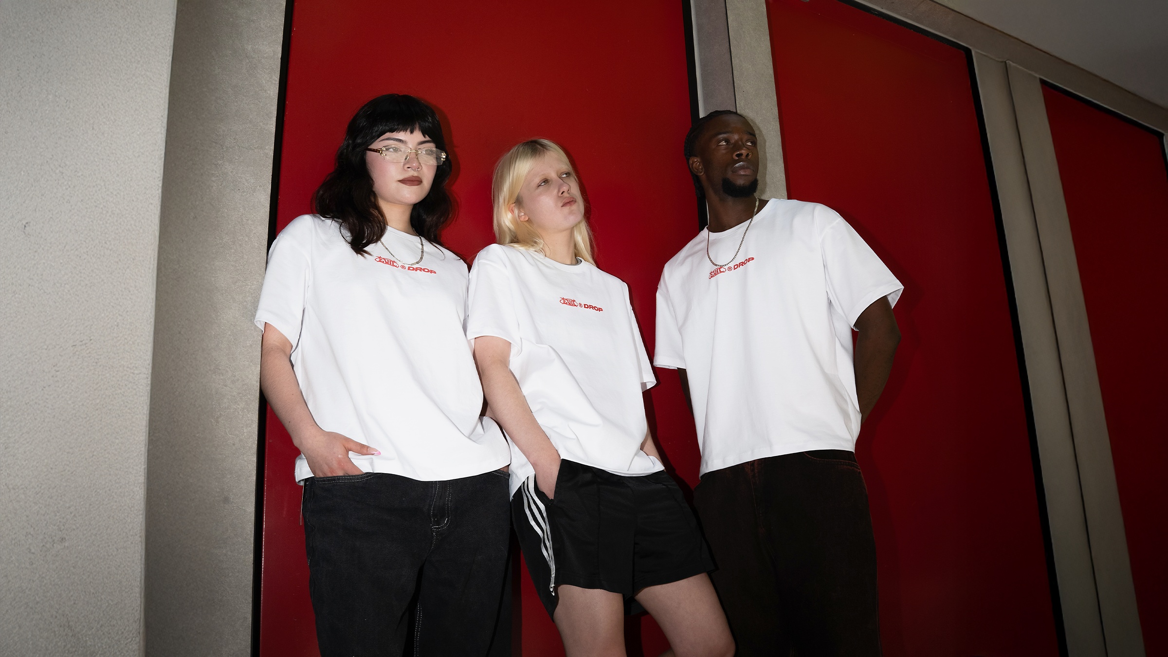 <p>ALL EYES ON US/<strong> EVILDROP</strong></p>